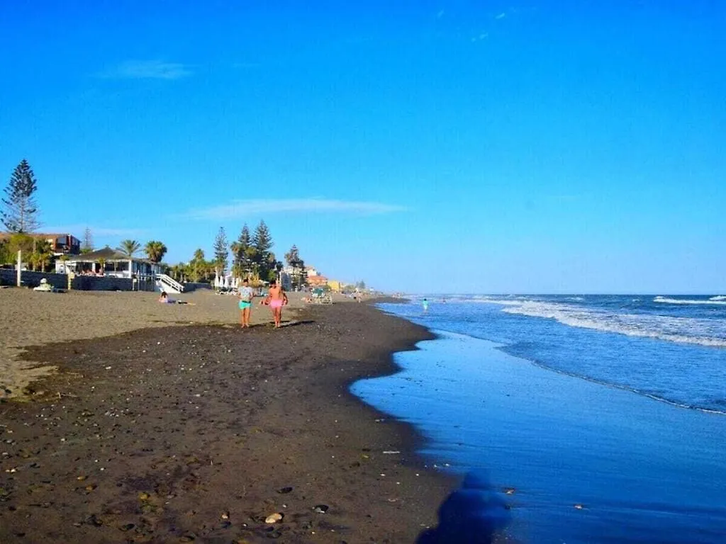 Buganvilla Comfortable Holiday Residence Rincon de la Victoria Botel