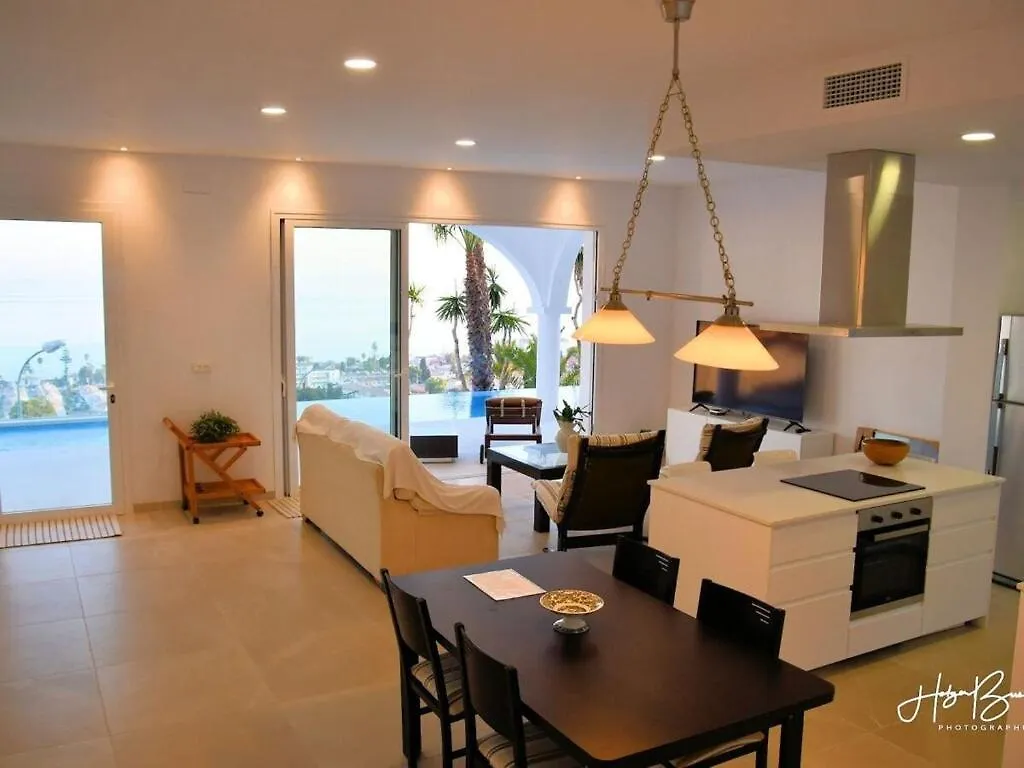 Buganvilla Comfortable Holiday Residence Ринкон-де-ла-Викториа