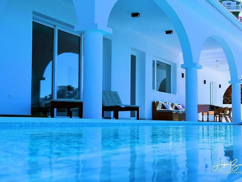 Ботель Buganvilla Comfortable Holiday Residence Ринкон-де-ла-Викториа Испания